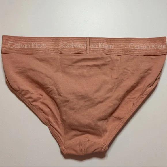 Calvin Klein Brief Underwear Nude Colored - Picture 2 of 3